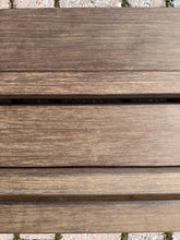 Load image into Gallery viewer, Bambus dunkel 3D Wandverkleidung geclipst Fassade