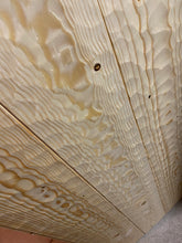 Lade das Bild in den Galerie-Viewer, Fichte gehackt farblos (wellig) Wave