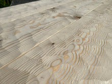 Lade das Bild in den Galerie-Viewer, U Balken Fichte gehackt (wellig) Wave 140 x 70mm