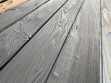 Lade das Bild in den Galerie-Viewer, Fichte grau gebrannt 145mm x 20mm