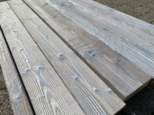 Lade das Bild in den Galerie-Viewer, Gebrannte Balken Fichte silbrig grau 95 x 95mm