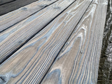 Load image into Gallery viewer, Lärche hell grau weiß geflammt gebrannte 90, 120, 145mm x 18mm