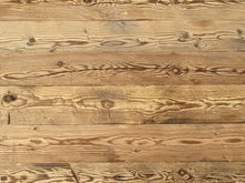 Lade das Bild in den Galerie-Viewer, Altholz Fichte gehackte Bretter Wandverkleidung Fixbreiten schlichter