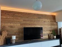 Lade das Bild in den Galerie-Viewer, Altholz Fichte gehackt Fixbreiten Wandverkleidung