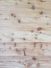 Lade das Bild in den Galerie-Viewer, Lärche gehackt & gebürstet Nut & Feder