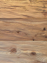 Lade das Bild in den Galerie-Viewer, Lärche gehackt & gebürstet Nut & Feder
