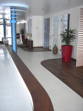 Lade das Bild in den Galerie-Viewer, Teak mit Gummifuge