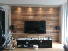 Lade das Bild in den Galerie-Viewer, Altholz sonnenverbrannt braun Bretter Fixbreiten Fichte