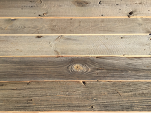 Lade das Bild in den Galerie-Viewer, Altholz Fichte sonnenverbrannt grau Bretter Fixbreiten