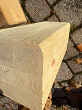 Lade das Bild in den Galerie-Viewer, Altholz Balken nach Maß laminiert (Altholz Optik)

