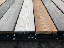 Lade das Bild in den Galerie-Viewer, Holzterrasse grau geflammt gebrannt 120 x 28mm
