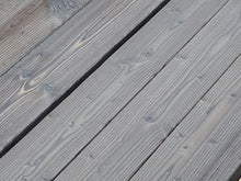 Load image into Gallery viewer, Lärche hell grau geflammt gebrannte  90, 120, 145mm x 18mm
