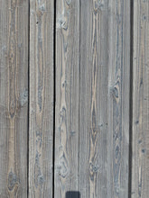 Lade das Bild in den Galerie-Viewer, Sichtschutz grau weiss Holz 95, 120, 145mm geflammt Fichte einseitig
