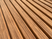 Lade das Bild in den Galerie-Viewer, Fassade Sichtschutz triple 3 fach Rhombus Thermo Frake Wandverkleidung  20 x 140mm
