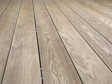 Lade das Bild in den Galerie-Viewer, Millboard Golden Oak Terrassendiele 176mm
