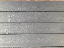 Load image into Gallery viewer, Lärche schwarz geflammt gebrannte  90, 120, 145mm x 18mm gebürstet
