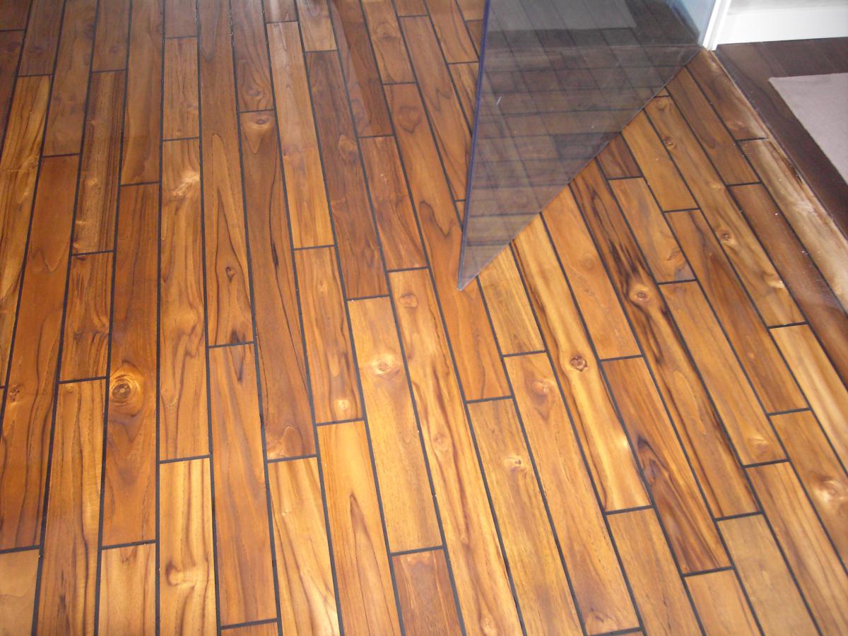 Teak mit Gummifuge – bs-holzdesign